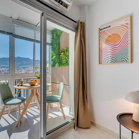 Ambar بينالماذينا