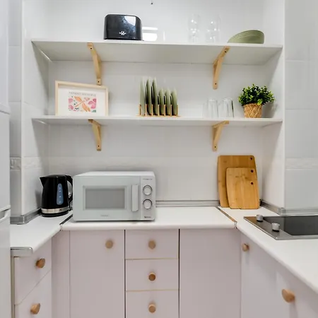 Ambar شقة بينالماذينا